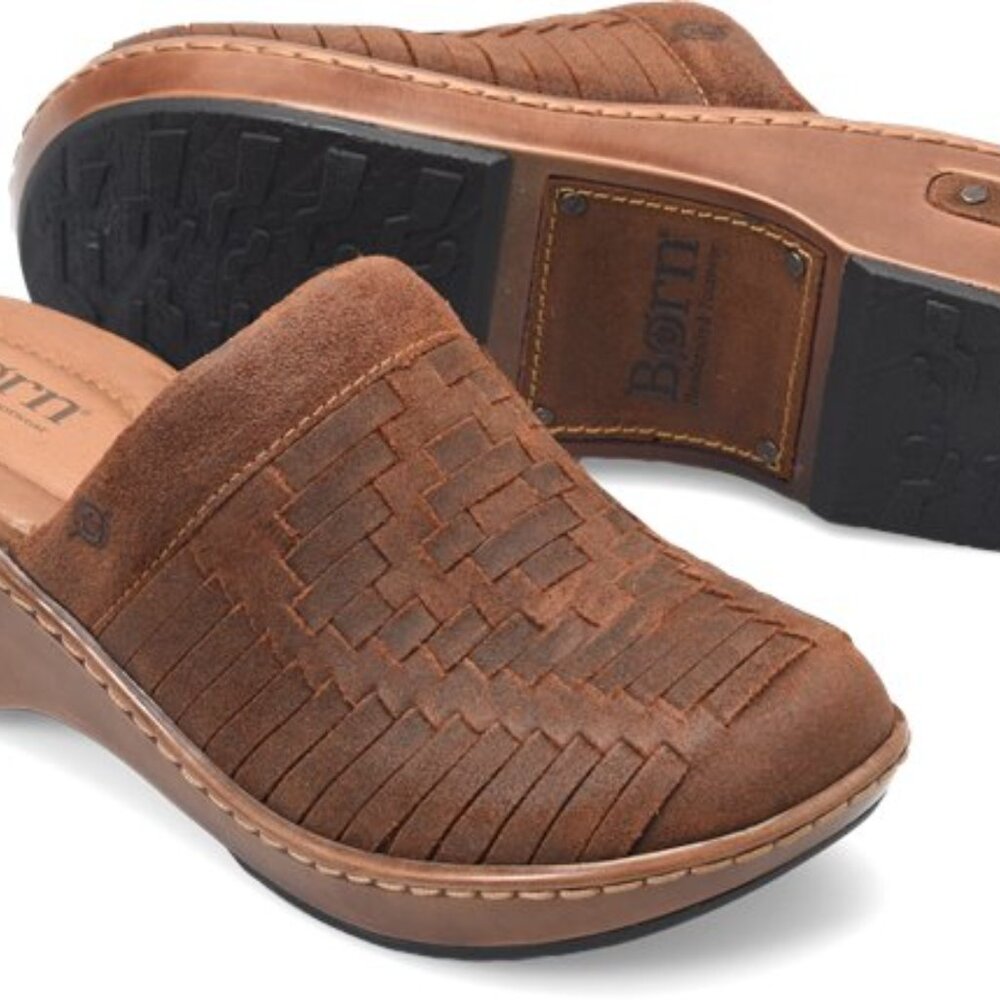 new Born Yucatan Clogs Distressed Leather in  brown 4S20